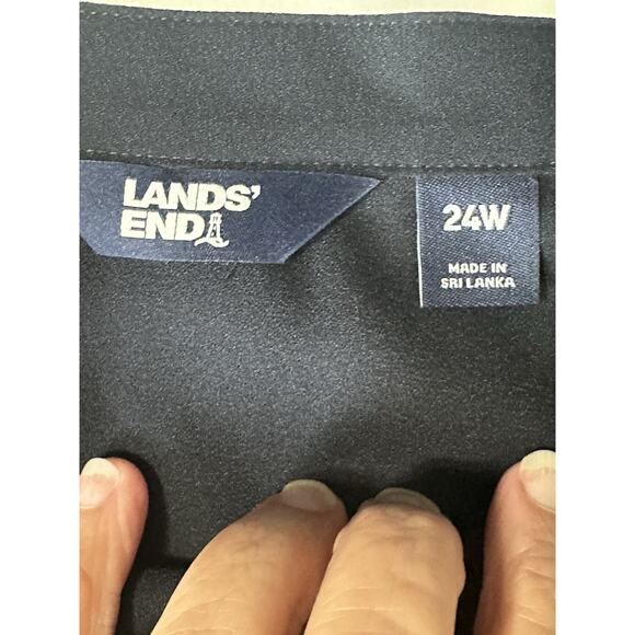 Lands' End Women's 24W Navy Blue 100% Polyester Short Sleeves Hidden Buttons - Picture 10 of 16
